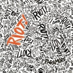 PARAMORE - "RIOT!" (2021 SILVER VINYL EDITION) //Atlantic/Fueled by Raman// (Released 28th May)